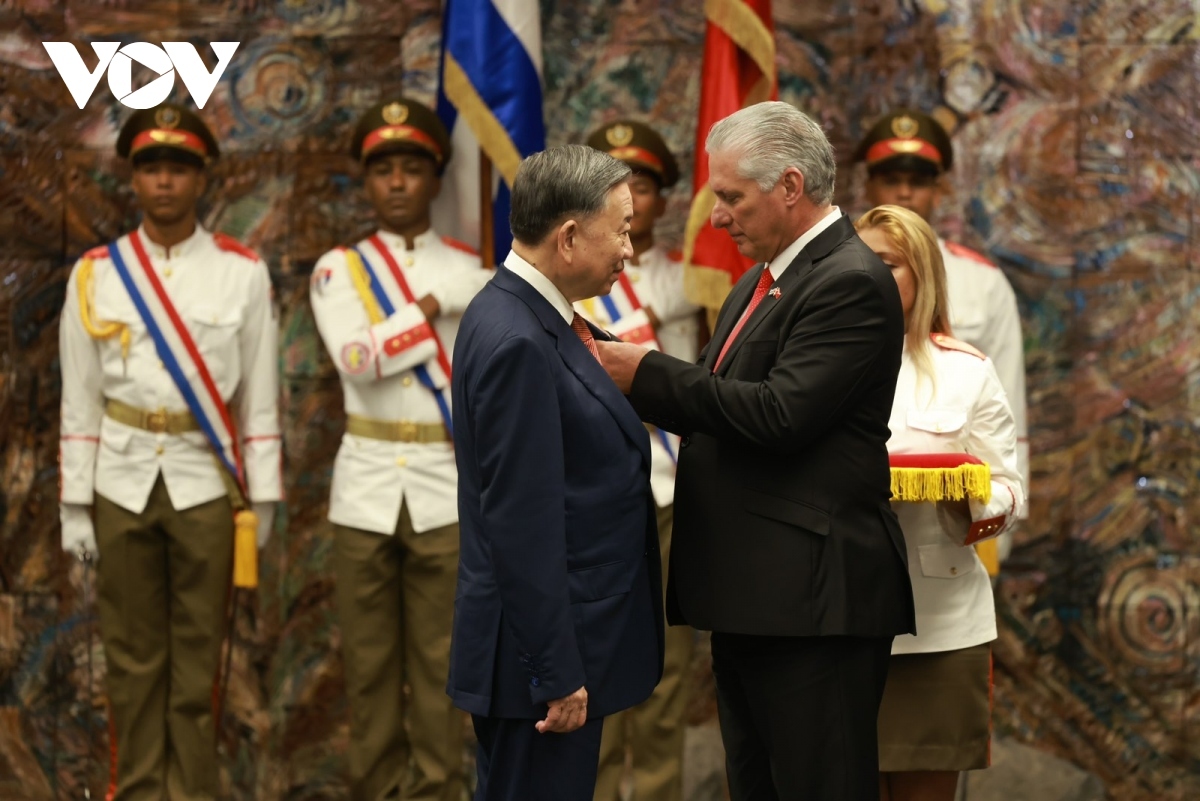 Vietnamese leader To Lam honoured with Cuba’s Jose Marti Order